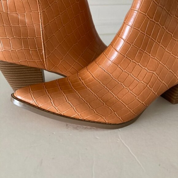 Free People Coconuts by Matisse Elyse Vegan Ankle Boots Taupe Animal Print 9.5 - Picture 2 of 8